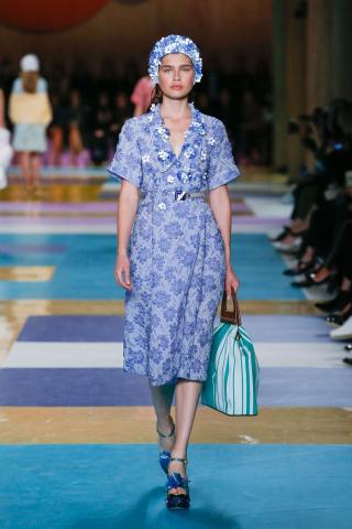 Spring/Summer 2017:Τα floral prints που κατέκλυσαν τα catwalks Spring/Summer 2017:Τα floral prints που κατέκλυσαν τα catwalks