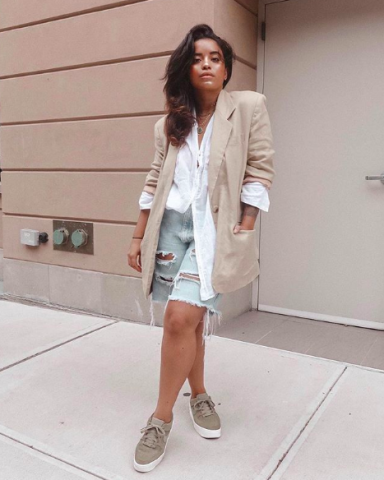 Υπάρχει μια τάση στα denim παντελόνια που θα σε διχάσει! (Εμείς προτείνουμε να τη δοκιμάσεις) Υπάρχει μια τάση στα denim παντελόνια που θα σε διχάσει! (Εμείς προτείνουμε να τη δοκιμάσεις)