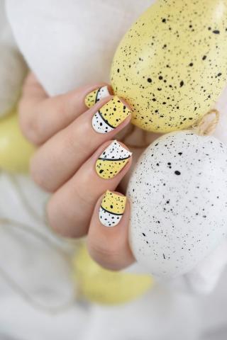 14 πασχαλινά σχέδια για τα νύχια σου που θα σε ξετρελάνουν (και μπορείς να φτιάξεις και μόνη σου)