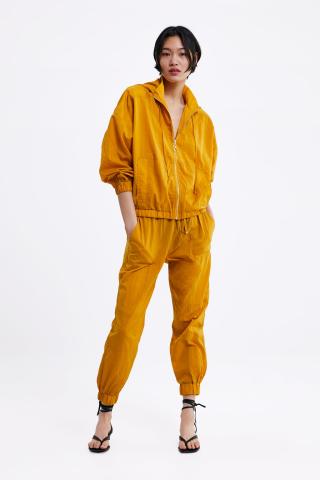 Τα 11 (must have) ανοιξιάτικα πανωφόρια που βρήκαμε στα Zara και κοστίζουν κάτω από 40 ευρώ! Τα 11 (must have) ανοιξιάτικα πανωφόρια που βρήκαμε στα Zara και κοστίζουν κάτω από 40 ευρώ!