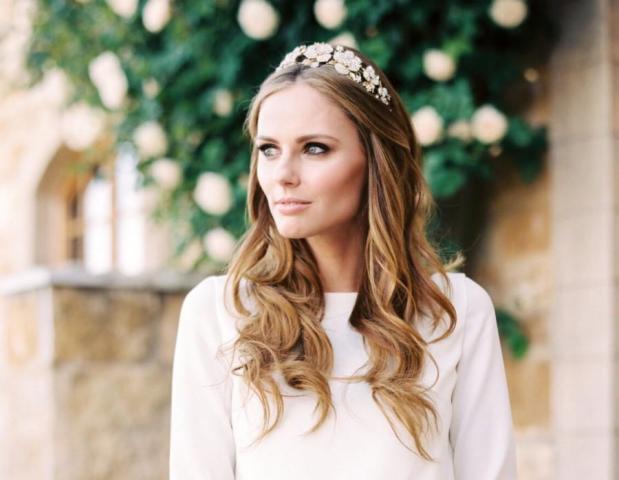 Πώς θα φορέσεις…τον Μάιο στα μαλλιά σου! Ιδέες που θα σε ξετρελάνουν Πώς θα φορέσεις…τον Μάιο στα μαλλιά σου! Ιδέες που θα σε ξετρελάνουν