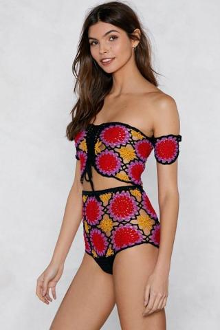 Tα πλεκτά ρούχα που ξεχωρίσαμε και θα σε βάλουν σε mood καλοκαιριού