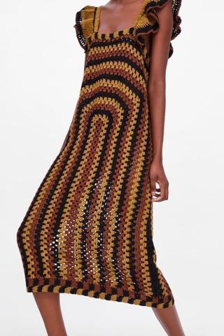 Tα πλεκτά ρούχα που ξεχωρίσαμε και θα σε βάλουν σε mood καλοκαιριού