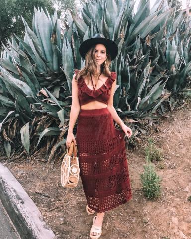 Tα πλεκτά ρούχα που ξεχωρίσαμε και θα σε βάλουν σε mood καλοκαιριού