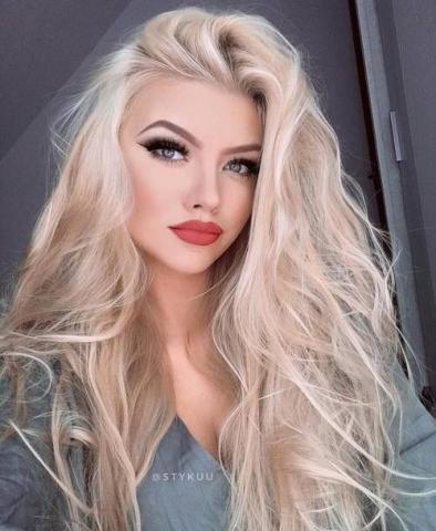 White-Blode: Οι πιο light ιδέες για να βάλεις λευκό χρώμα στα μαλλιά σου αυτή την άνοιξη! White-Blode: Οι πιο light ιδέες για να βάλεις λευκό χρώμα στα μαλλιά σου αυτή την άνοιξη!