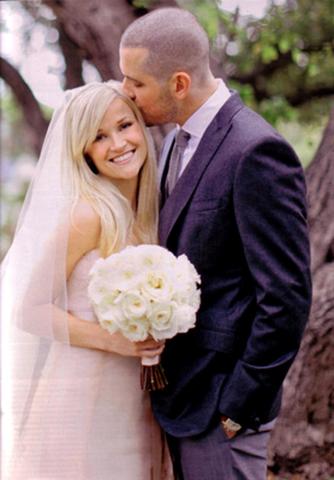 10+1 celebrity νύφες που δεν φόρεσαν λευκό νυφικό