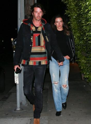 Η Alessandra Ambrosio και ο σύντροφός της είναι το πιο boho ζευγάρι της Καλιφόρνια