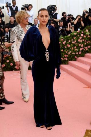 Met Gala 2019: Οι καλύτερες και πιο εκκεντρικές εμφανίσεις από το κόκκινο χαλί