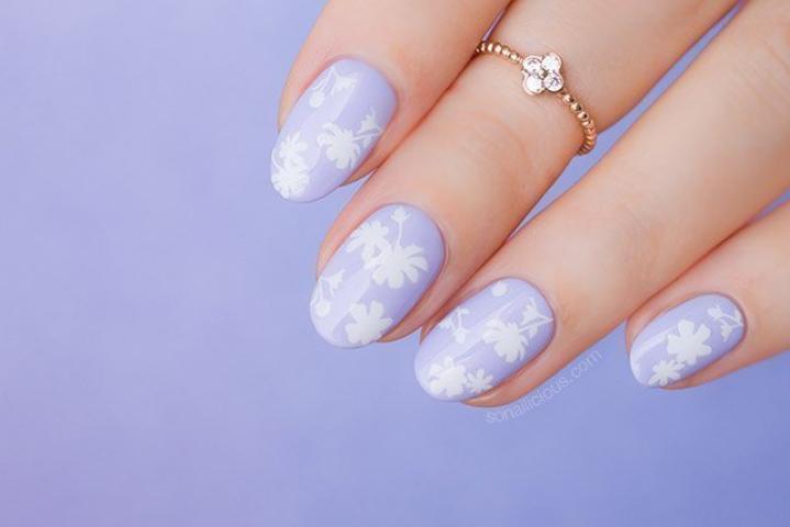 Φλοράλ νύχια: Τα σχέδια που έχουν λατρέψει αμέτρητες γυναίκες σε όλο τον κόσμο Φλοράλ νύχια: Τα σχέδια που έχουν λατρέψει αμέτρητες γυναίκες σε όλο τον κόσμο