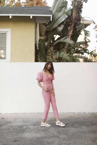 Δεν φαντάζεσαι ποια σανδάλια φοράνε οι πιο στιλάτες γυναίκες! Εσύ θα τα φόραγες;