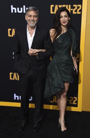 Το ζεύγος Clooney έκανε υποδειγματική εμφάνιση – George, μεγαλώνεις κι ομορφαίνεις