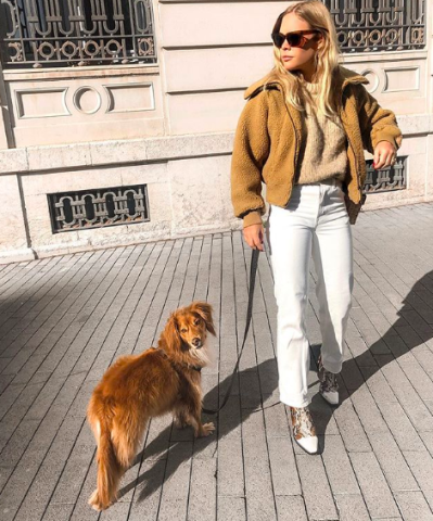 7 ανοιξιάτικα trends που ταιριάζουν φανταστικά με το αγαπημένο σου λευκό τζιν 