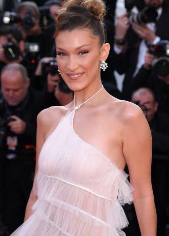 H συγκλονιστική εμφάνιση της Bella Hadid! Άφησε τους πάντες με το στόμα ανοιχτό