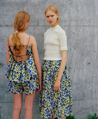 Viral μόδα: Πώς θα φορέσεις τα βραδινά tops για τέλειο καθημερινό styling Viral μόδα: Πώς θα φορέσεις τα βραδινά tops για τέλειο καθημερινό styling