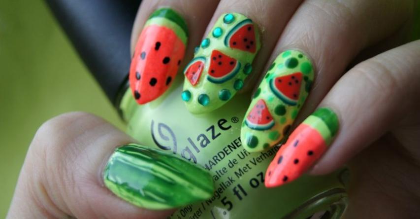 Οι πιο φρουτένιες ιδέες για ανοιξιάτικα και καλοκαιρινά μανικιούρ
