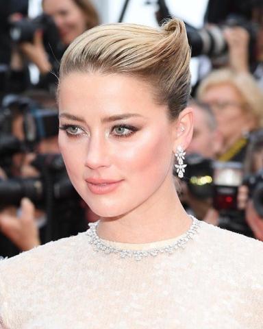 Το απρόσμενο hair trend που εντοπίσαμε στο Φεστιβάλ Καννών και έχουν ήδη λατρέψει οι stars Το απρόσμενο hair trend που εντοπίσαμε στο Φεστιβάλ Καννών και έχουν ήδη λατρέψει οι stars