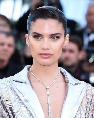 Το απρόσμενο hair trend που εντοπίσαμε στο Φεστιβάλ Καννών και έχουν ήδη λατρέψει οι stars Το απρόσμενο hair trend που εντοπίσαμε στο Φεστιβάλ Καννών και έχουν ήδη λατρέψει οι stars