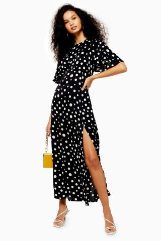 Αυτό το φόρεμα από τα Topshop προτιμάται από αμέτρητες γυναίκες παγκοσμίως Αυτό το φόρεμα από τα Topshop προτιμάται από αμέτρητες γυναίκες παγκοσμίως