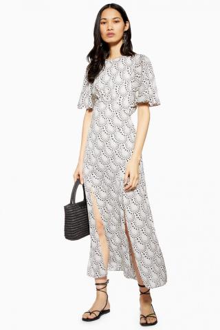 Αυτό το φόρεμα από τα Topshop προτιμάται από αμέτρητες γυναίκες παγκοσμίως Αυτό το φόρεμα από τα Topshop προτιμάται από αμέτρητες γυναίκες παγκοσμίως