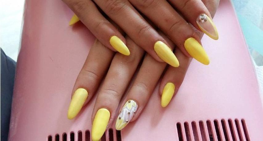Καλοκαιρινό μανικιούρ: Ναι! Αυτή είναι η Νο1 τάση της σεζόν Καλοκαιρινό μανικιούρ: Ναι! Αυτή είναι η Νο1 τάση της σεζόν