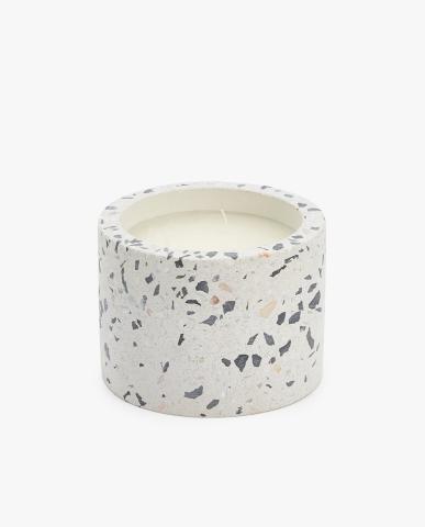 Summer Deco: 7 διαφορετικοί τρόποι να διακοσμήσεις ολόκληρο το σπίτι με κεριά Summer Deco: 7 διαφορετικοί τρόποι να διακοσμήσεις ολόκληρο το σπίτι με κεριά