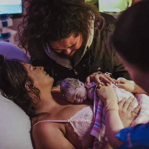 Γέννησε τον γιο της γνωρίζοντας ότι θα τον χάσει Γέννησε τον γιο της γνωρίζοντας ότι θα τον χάσει