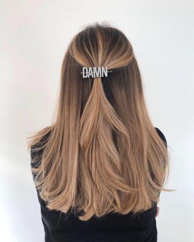 Αυτά είναι τα 8 χρώματα μαλλιών που λατρεύουν οι hair stylists φέτος τον Ιούνιο Αυτά είναι τα 8 χρώματα μαλλιών που λατρεύουν οι hair stylists φέτος τον Ιούνιο