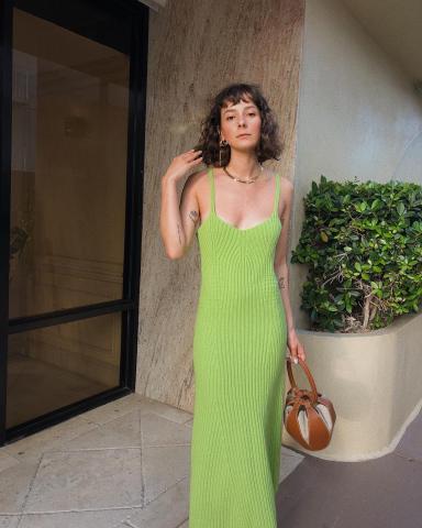 Το απόλυτο χρώμα του καλοκαιριού δεν είναι ούτε το ροζ, ούτε το μοβ!