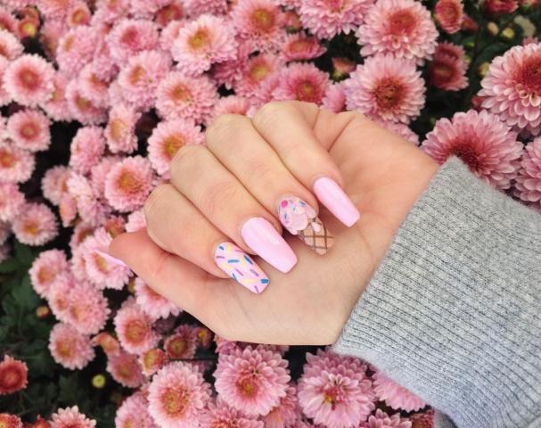 Το πιο καλοκαιρινό σχέδιο για τα νύχια σου είναι τα...παγωτά!