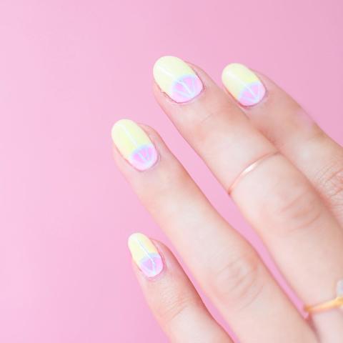 #manimonday: Pastel mania για ένα girly nail art