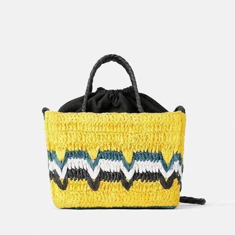 Basket bags: Τα νέα σχέδια που θα σε αναδείξουν σε βασίλισσα του στιλ! Basket bags: Τα νέα σχέδια που θα σε αναδείξουν σε βασίλισσα του στιλ!