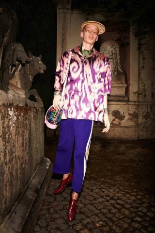 Ο Γιώργος Λάνθιμος φωτογραφίζει τη συλλογή Gucci Cruise 2020 Ο Γιώργος Λάνθιμος φωτογραφίζει τη συλλογή Gucci Cruise 2020