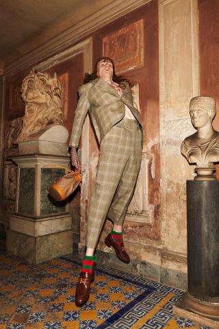 Ο Γιώργος Λάνθιμος φωτογραφίζει τη συλλογή Gucci Cruise 2020 Ο Γιώργος Λάνθιμος φωτογραφίζει τη συλλογή Gucci Cruise 2020