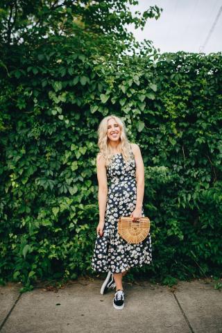 Daisy Print: Αυτό είναι το φλοράλ σχέδιο που έχουν λατρέψει όλες οι γυναίκες! Daisy Print: Αυτό είναι το φλοράλ σχέδιο που έχουν λατρέψει όλες οι γυναίκες!