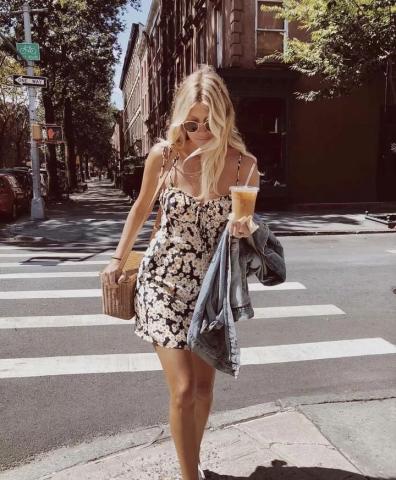 Daisy Print: Αυτό είναι το φλοράλ σχέδιο που έχουν λατρέψει όλες οι γυναίκες! Daisy Print: Αυτό είναι το φλοράλ σχέδιο που έχουν λατρέψει όλες οι γυναίκες!