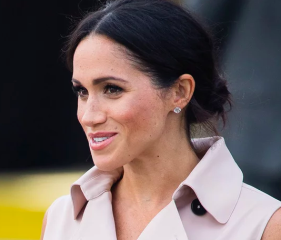 Εύκολα χτενίσματα που μπορείς να υιοθετήσεις όταν η θερμοκρασία χτυπάει κόκκινο Εύκολα χτενίσματα που μπορείς να υιοθετήσεις όταν η θερμοκρασία χτυπάει κόκκινο