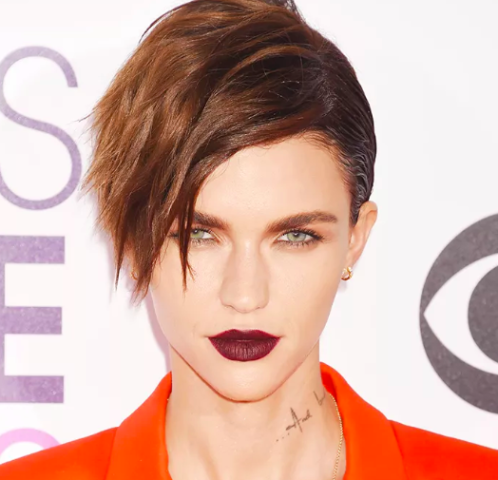 Έχεις πολύ λεπτή τρίχα; Αυτά είναι τα κατάλληλα κουρέματα για τα μαλλιά σου! Έχεις πολύ λεπτή τρίχα; Αυτά είναι τα κατάλληλα κουρέματα για τα μαλλιά σου!