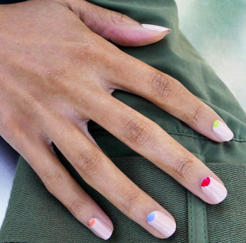 10 ιδέες για μανικιούρ που θα λατρέψεις αυτό το καλοκαίρι 10 ιδέες για μανικιούρ που θα λατρέψεις αυτό το καλοκαίρι