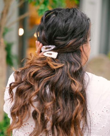 Πανεύκολα χτενίσματα που μπορείς να υιοθετήσεις όλο το καλοκαίρι