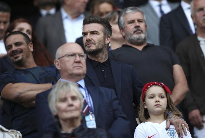 Ο Beckham και η Harper είναι εντελώς αυτοκόλλητοι