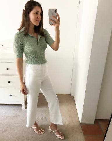 5+1 τρόποι για να φορέσεις το λευκό τζιν σου και να εντυπωσιάσεις 5+1 τρόποι για να φορέσεις το λευκό τζιν σου και να εντυπωσιάσεις