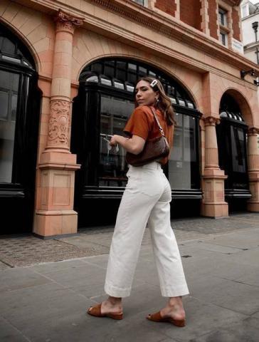 5+1 τρόποι για να φορέσεις το λευκό τζιν σου και να εντυπωσιάσεις 5+1 τρόποι για να φορέσεις το λευκό τζιν σου και να εντυπωσιάσεις