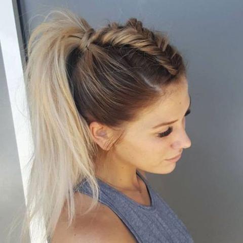 10 απίστευτα hairstyles που μπορείς να κάνεις στην παραλία 10 απίστευτα hairstyles που μπορείς να κάνεις στην παραλία