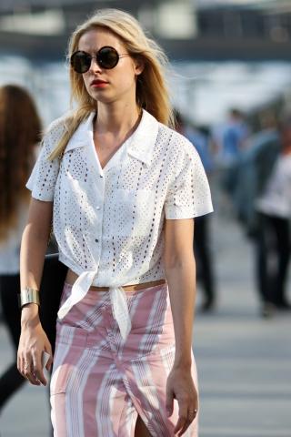 Δεν φαντάζεσαι ποιο πουκάμισο είναι η απόλυτη τάση του καλοκαιριού