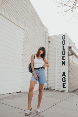 Βερμούδα: Το απόλυτο trend του καλοκαιριού και πώς να τη φορέσεις Βερμούδα: Το απόλυτο trend του καλοκαιριού και πώς να τη φορέσεις