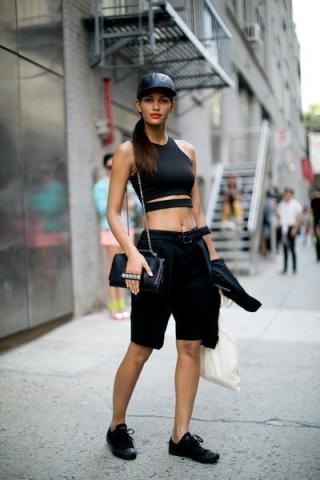 Βερμούδα: Το απόλυτο trend του καλοκαιριού και πώς να τη φορέσεις Βερμούδα: Το απόλυτο trend του καλοκαιριού και πώς να τη φορέσεις