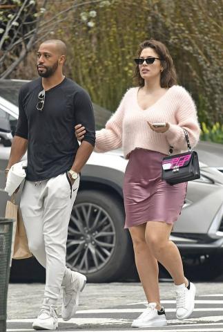 Κι όμως, οι γυναίκες ψάχνουν online για αυτά τα sneakers κάθε 2 λεπτά! Κι όμως, οι γυναίκες ψάχνουν online για αυτά τα sneakers κάθε 2 λεπτά!