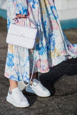 Κι όμως, οι γυναίκες ψάχνουν online για αυτά τα sneakers κάθε 2 λεπτά! Κι όμως, οι γυναίκες ψάχνουν online για αυτά τα sneakers κάθε 2 λεπτά!