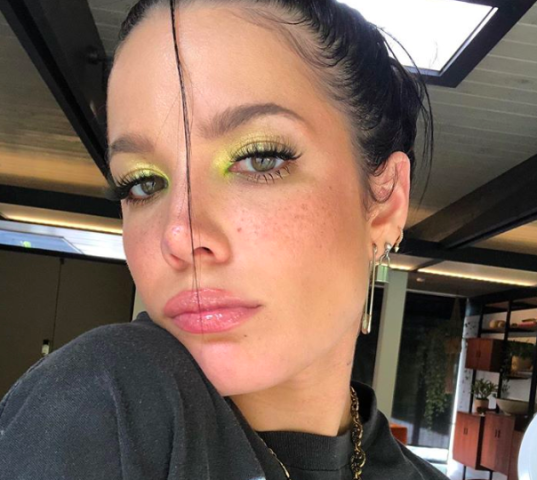 Αυτές είναι οι σκιές που θα φορεθούν απίστευτα πολύ το επόμενο διάστημα Αυτές είναι οι σκιές που θα φορεθούν απίστευτα πολύ το επόμενο διάστημα