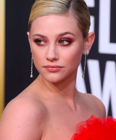 Αυτές είναι οι σκιές που θα φορεθούν απίστευτα πολύ το επόμενο διάστημα Αυτές είναι οι σκιές που θα φορεθούν απίστευτα πολύ το επόμενο διάστημα